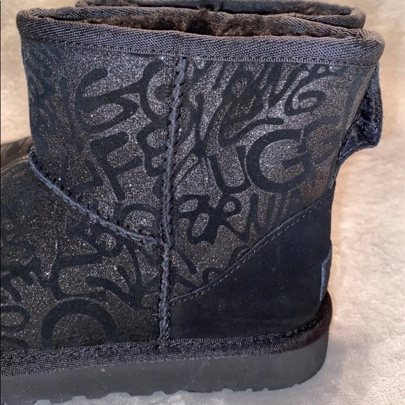 Ugg boots size 5 - Picture 3 of 6